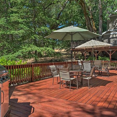 Pine Mountain Lake Haven With Spacious Deck! Groveland Εξωτερικό φωτογραφία